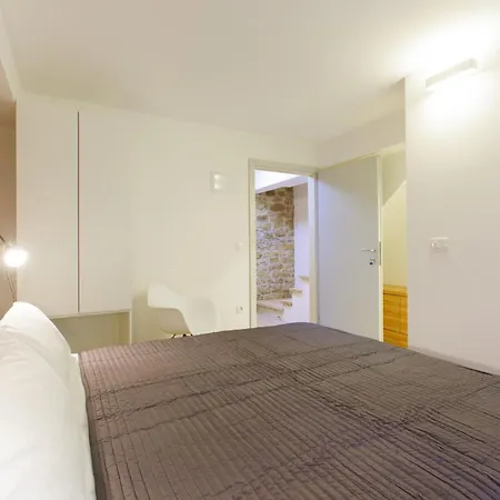 Grgur Ninski Bed & Breakfast Split