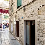 Grgur Ninski 4* Split