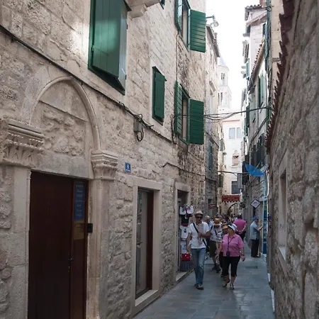 Grgur Ninski Frühstückspension Split