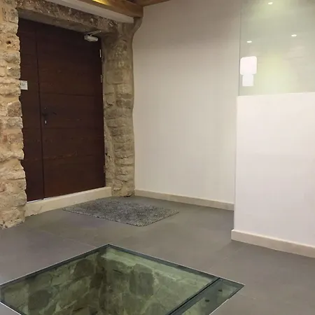 그레고리 닌스키 룸즈 B&B 4*