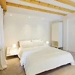 Grgur Ninski 4*