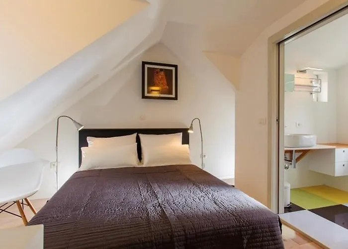 グレゴール ニンスキ ルームズ