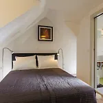 Grgur Ninski 4*